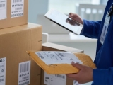Thời điểm gửi kèm hóa đơn VAT khi vận chuyển hàng hóa